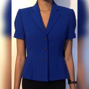 Short sleeve blue Tahari blazer.
